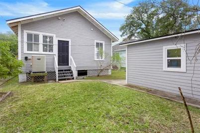2005 37th Street, Galveston, TX 77550 - Photo 18