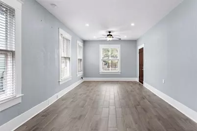 2005 37th Street, Galveston, TX 77550 - Photo 6