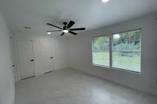 109 Del Monte Ln, Highlands, TX 77562 - Photo 14