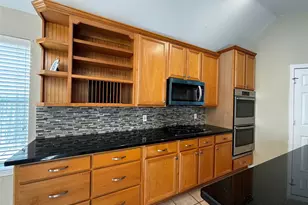 2726 Martinec Dr, Pearland, TX 77584 - Photo 12