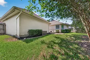 2726 Martinec Dr, Pearland, TX 77584 - Photo 26