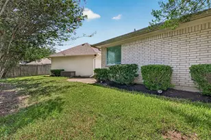 2726 Martinec Dr, Pearland, TX 77584 - Photo 24