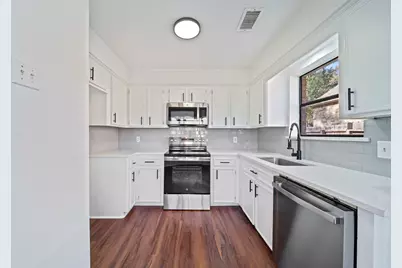 28702 Champion Oaks Drive, Magnolia, TX 77354 - Photo 6