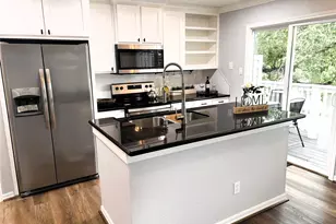 111 Dunbar Estates Dr, Friendswood, TX 77546 - Photo 14