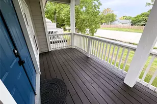 111 Dunbar Estates Dr, Friendswood, TX 77546 - Photo 8
