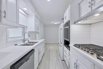 5014 Viking Drive, Houston, TX 77092 - Photo 8