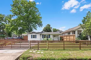 1207 Archer St, Houston, TX 77009 - Photo 2