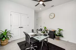 8130 Sunnyhill St, Houston, TX 77088 - Photo 6