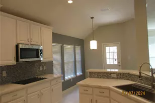 1110 Parkhaven Ln, Houston, TX 77077 - Photo 18