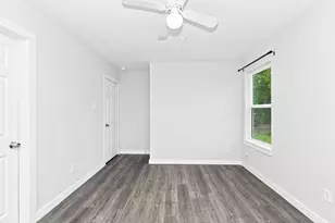 8216 Richland Dr, Houston, TX 77028 - Photo 10