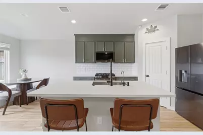 710 Desert Pea Lane, Rosharon, TX 77583 - Photo 4