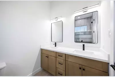 3923 Aledo Street #B, Houston, TX 77051 - Photo 8