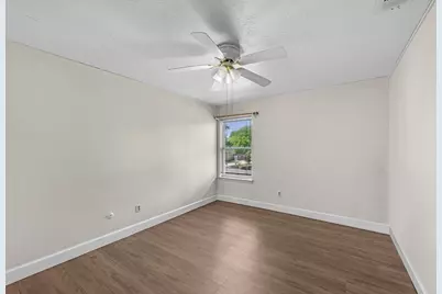 11319 Briar Forest Drive, Houston, TX 77077 - Photo 20