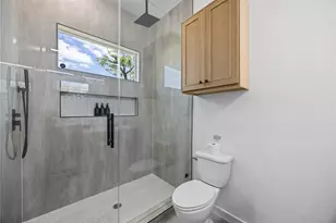 9019 Comal St, Houston, TX 77051 - Photo 10