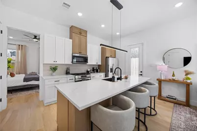 9019 Comal Street #B, Houston, TX 77051 - Photo 6