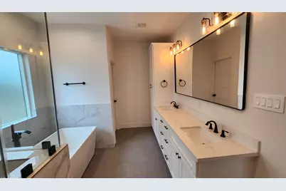 126 Amundsen Street #A, Houston, TX 77009 - Photo 10