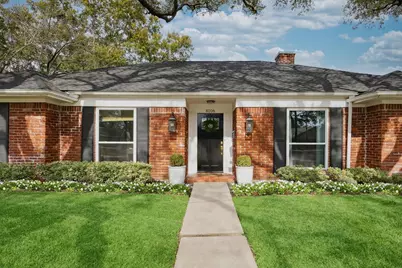 8106 Beverlyhill Street, Houston, TX 77063 - Photo 2