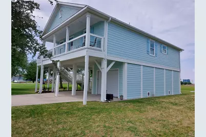 805 Nelson Avenue, Port Bolivar, TX 77650 - Photo 2