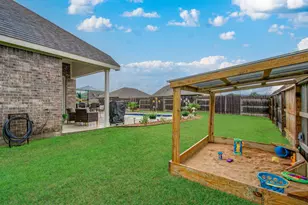 9115 Regan Wy, Mont Belvieu, TX 77523 - Photo 28