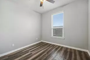 10227 Cleartide Ln, Houston, TX 77034 - Photo 12