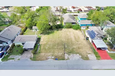 8222 Cannon Street, Houston, TX 77051 - Photo 16