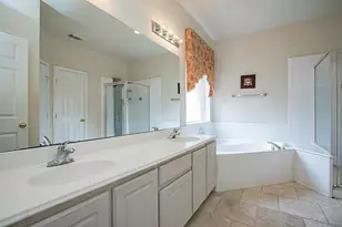 1923 Wellsley Ct, Sugar Land, TX 77498 - Photo 18