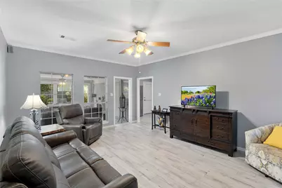 2402 Holly Street, Liberty, TX 77575 - Photo 12