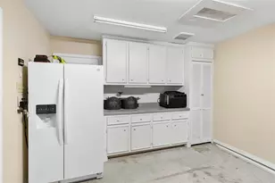 2402 Holly St, Liberty, TX 77575 - Photo 30
