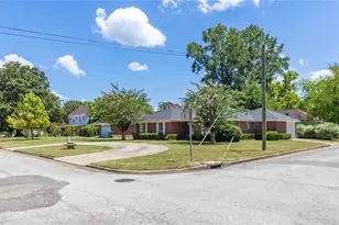 2402 Holly St, Liberty, TX 77575 - Photo 6
