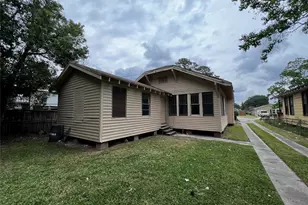 2394 Avenue A, Beaumont, TX 77701 - Photo 2
