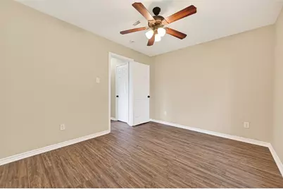 11655 Lakeview Manor Drive, Willis, TX 77318 - Photo 36