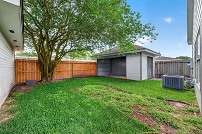 13825 Purplemartin Street, Houston, TX 77083 - Photo 30