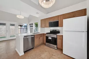13825 Purplemartin St, Houston, TX 77083 - Photo 14
