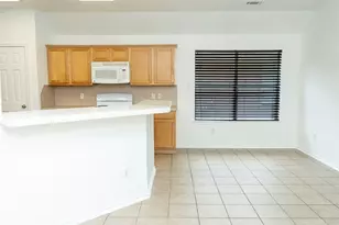 12914 Pinehall Ln, Houston, TX 77044 - Photo 4