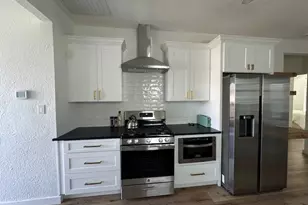 1311 E 35th St, Houston, TX 77022 - Photo 4