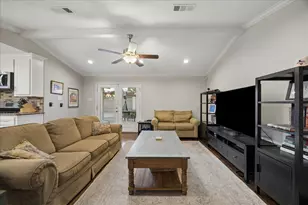 5802 Belrose Dr, Houston, TX 77035 - Photo 18