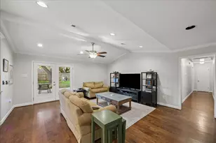 5802 Belrose Dr, Houston, TX 77035 - Photo 16