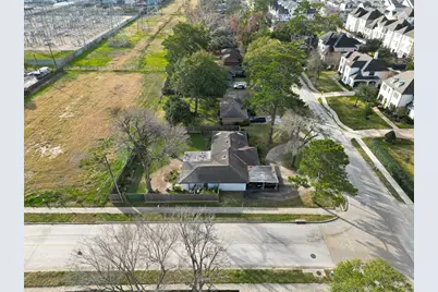 1614 Wycliffe Drive, Houston, TX 77043 - Photo 16