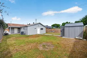 1035 Francitas Dr, Houston, TX 77038 - Photo 32