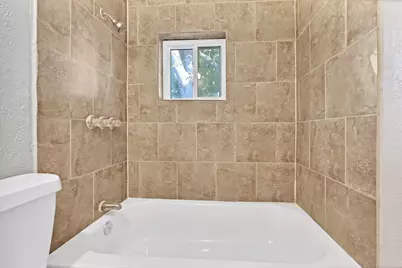 601 Booker Washington St, Conroe, TX 77301 - Photo 16