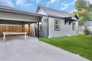 601 Booker Washington St, Conroe, TX 77301 - Photo 1