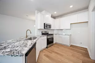 25319 Yellowbells Pl, Montgomery, TX 77316 - Photo 2