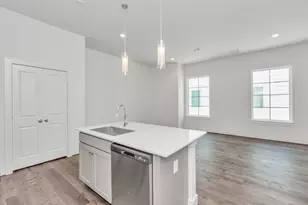 2011 E Bauer Dr, Houston, TX 77080 - Photo 16