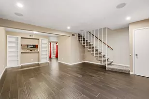 6111 Beverly Hill St, Houston, TX 77057 - Photo 6