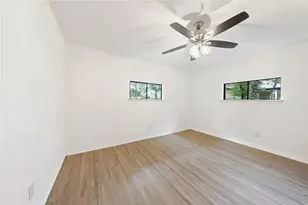 3201 Creel Ct, La Porte, TX 77571 - Photo 16
