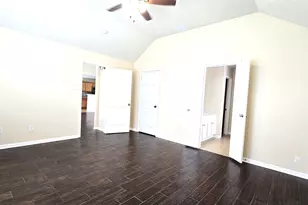 2014 Pinecreek Pass Ln, Katy, TX 77449 - Photo 16