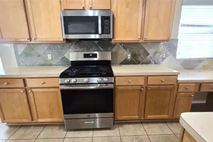 2014 Pinecreek Pass Ln, Katy, TX 77449 - Photo 12