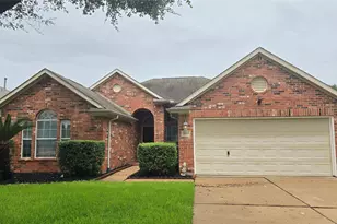 2014 Pinecreek Pass Ln, Katy, TX 77449 - Photo 2