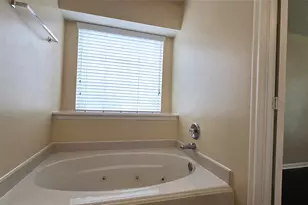2014 Pinecreek Pass Ln, Katy, TX 77449 - Photo 24