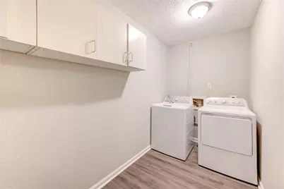 4106 California Street, Dickinson, TX 77539 - Photo 8